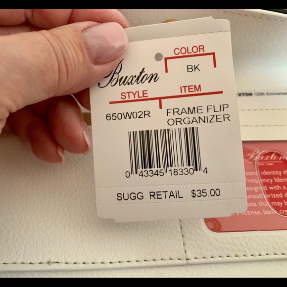 *SOLD * Button Organizer Wallet - Picture 8 of 9